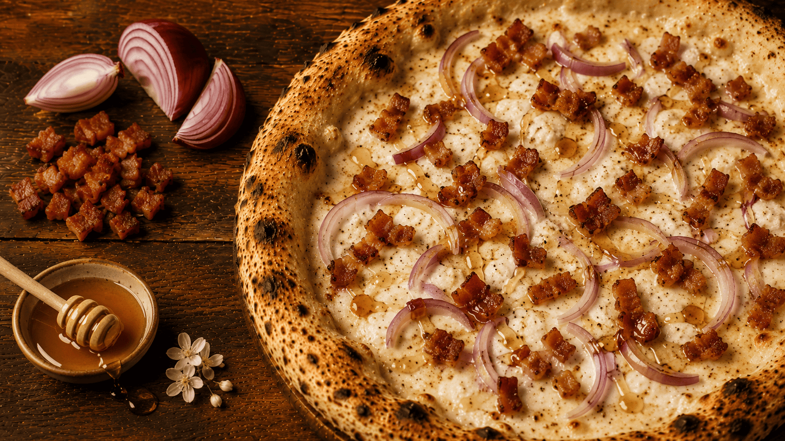 Pizza Tarte Flambée artesanal — Crosté Pizzaria, Grajaú, Zona Norte do Rio de Janeiro